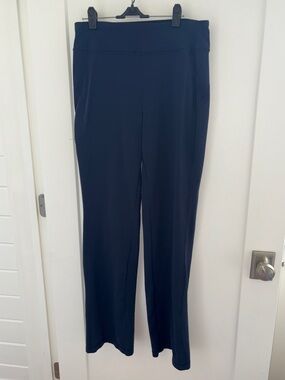 Duluth Trading Co. NoGA classic bootcut pants S x 31 EUC 15771